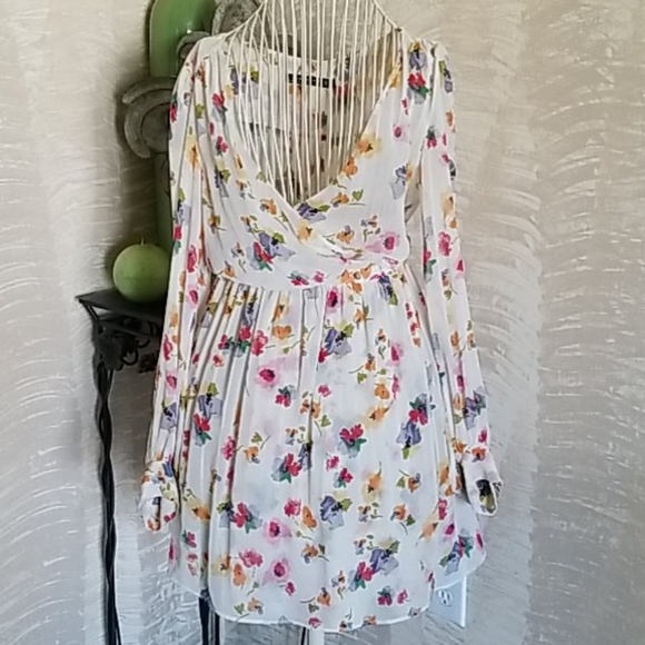 Zara Dresses & Skirts - Zara floral sheer dress that wraps